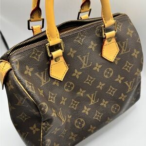 Authenticated Louis Vuitton Monogram Speedy 30